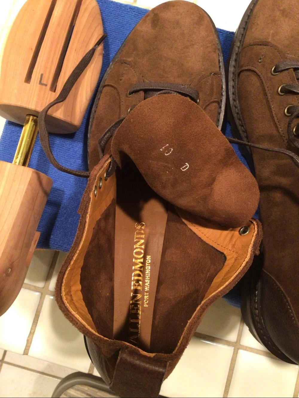 Allen Edmonds 10/D newer conditions extra lightweight